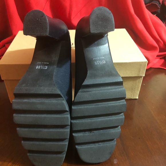 Women’s Donald J Pliner - Picture 3 of 5